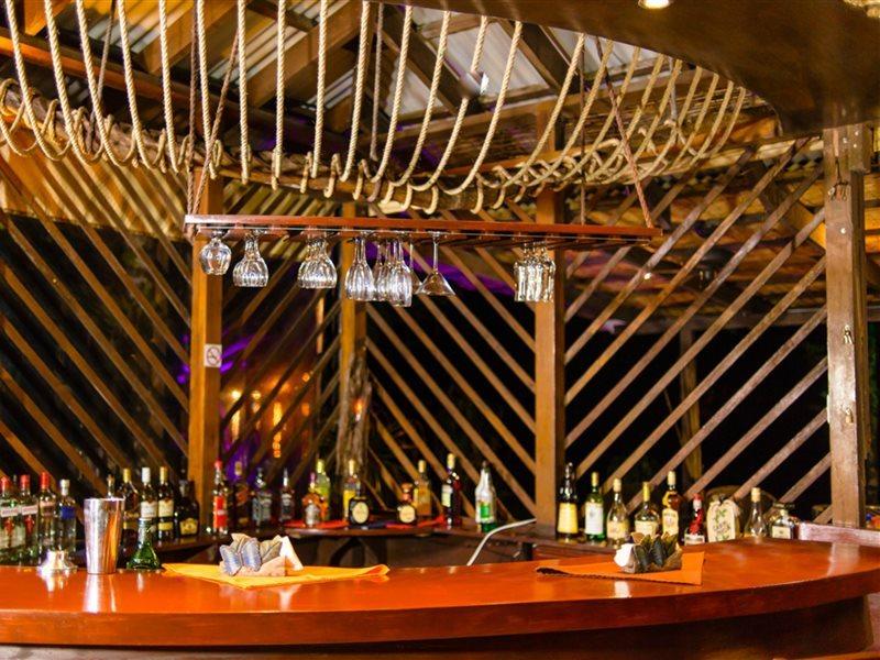 טורטוגוארו Manatus Hotel מראה חיצוני תמונה