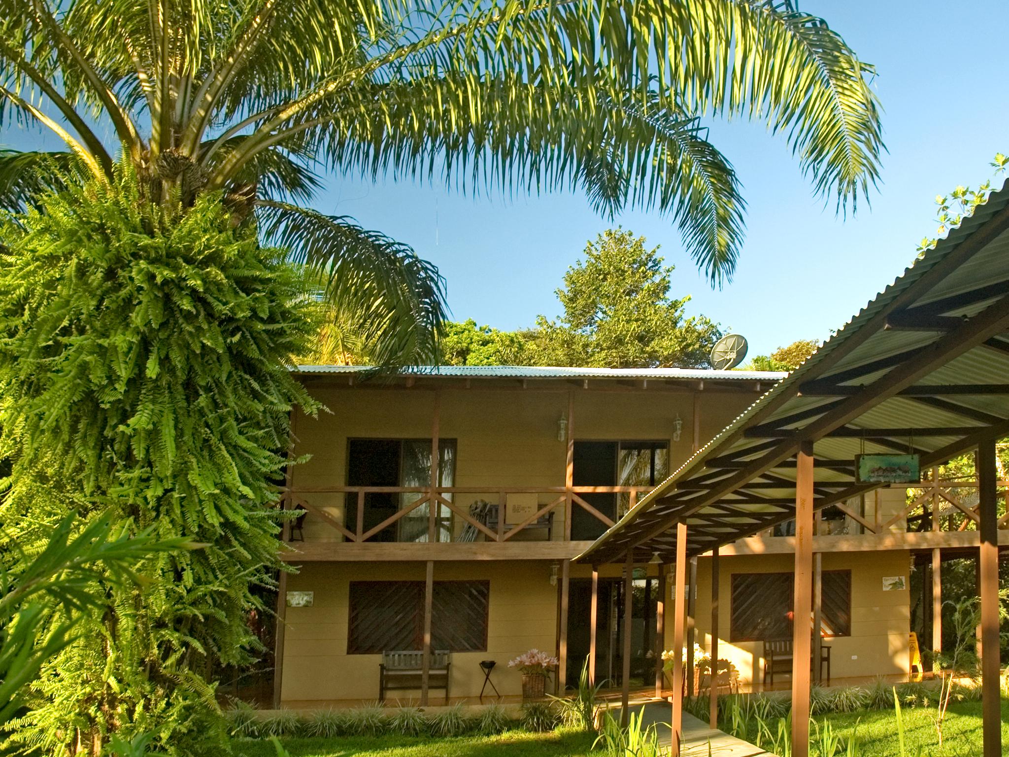 טורטוגוארו Manatus Hotel מראה חיצוני תמונה