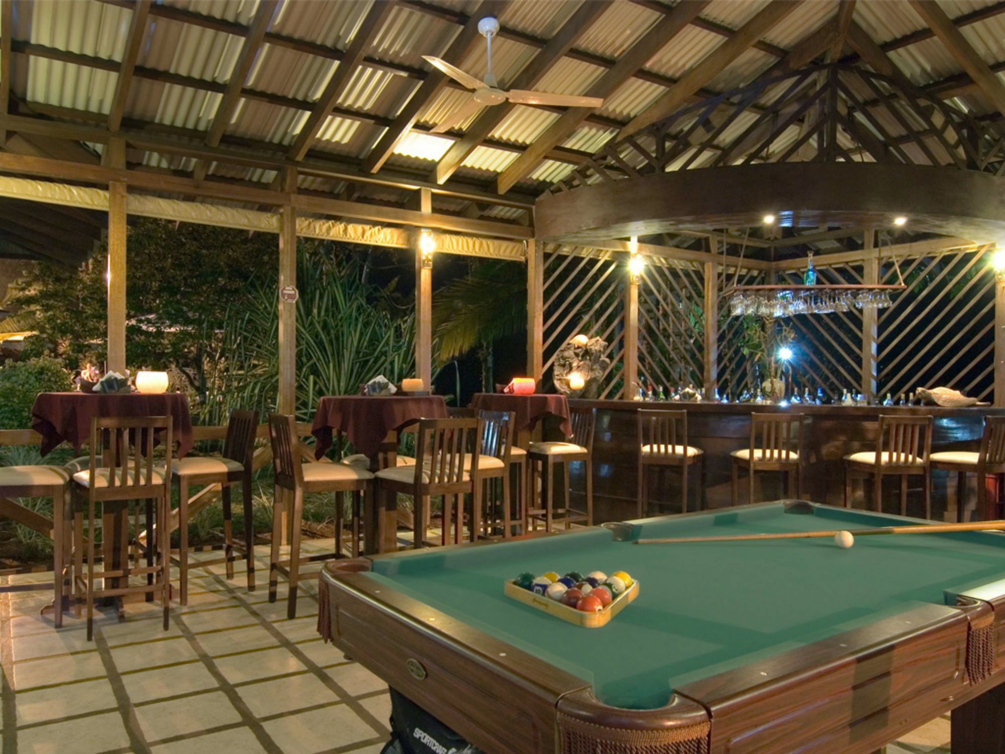 טורטוגוארו Manatus Hotel מראה חיצוני תמונה